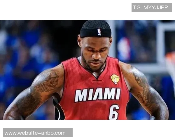 弗莱认为米切尔得分能力超韦德但韦德在综合表现上更胜一筹