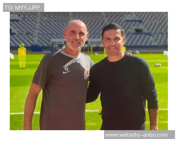 海港队热身赛迎战泽尼特蒂姆卡希尔亲临助阵展现风采